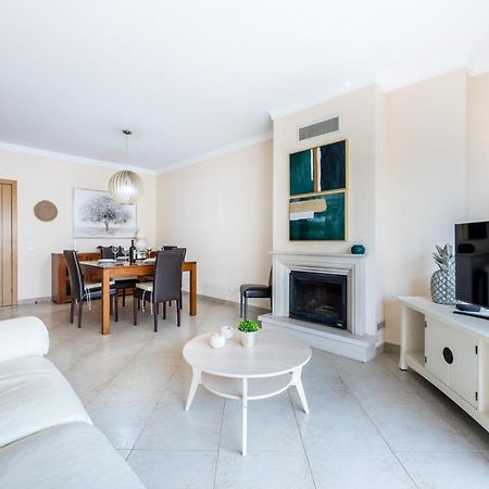 Uptown Lovers Apartment By Seewest Lagos Buitenkant foto
